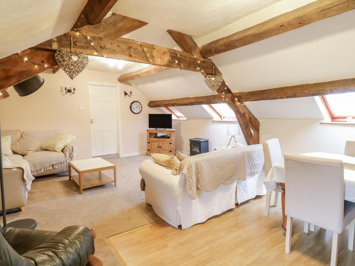 Hen Ysgubor Cottage Бала Екстериор снимка
